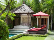 Вилла Kalimaya II, Лежаки